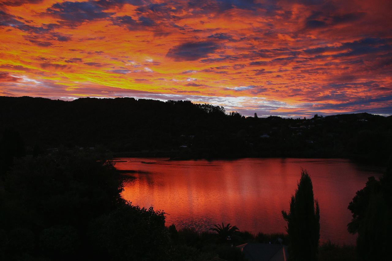 Ngamihi Lodge Rotorua Bagian luar foto